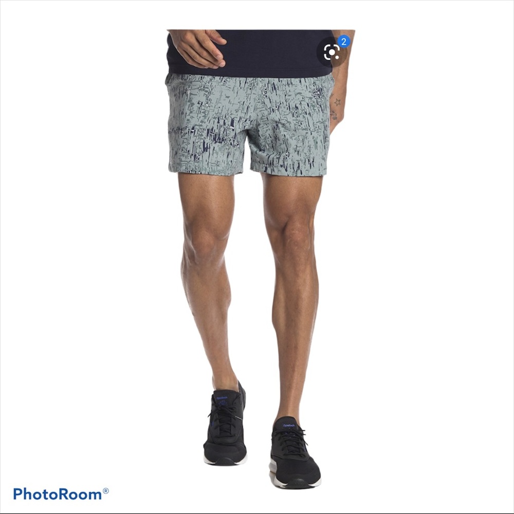 Outdoor Voices  Men’s Slate Fleck Rec Shorts Sz M